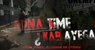 Review-Apna Time Kab Ayaga